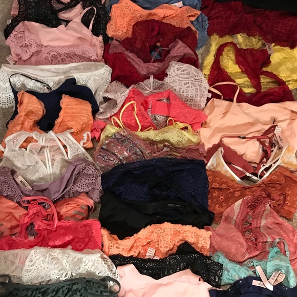 NWT 20 Victoria Secret Bralettes mystery box - Picture 3 of 7